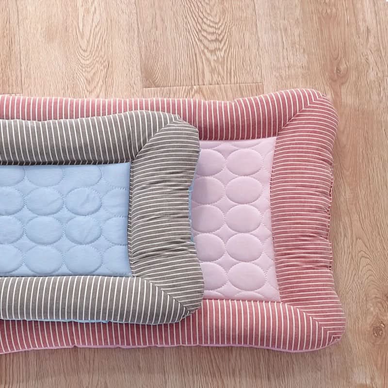 CoolNest prodyšný chladicí pelíšek pro domácí mazlíčky — povrch odolný proti prokousnutí, podpora hlavy a krku