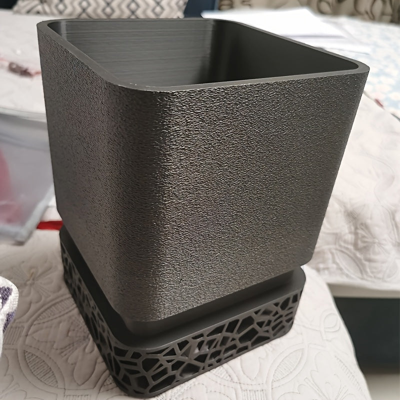 Modern Geometric Planter with Drainage Tray for Clean Plant Display - Euroselle