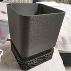 Modern Geometric Planter with Drainage Tray for Clean Plant Display - Euroselle
