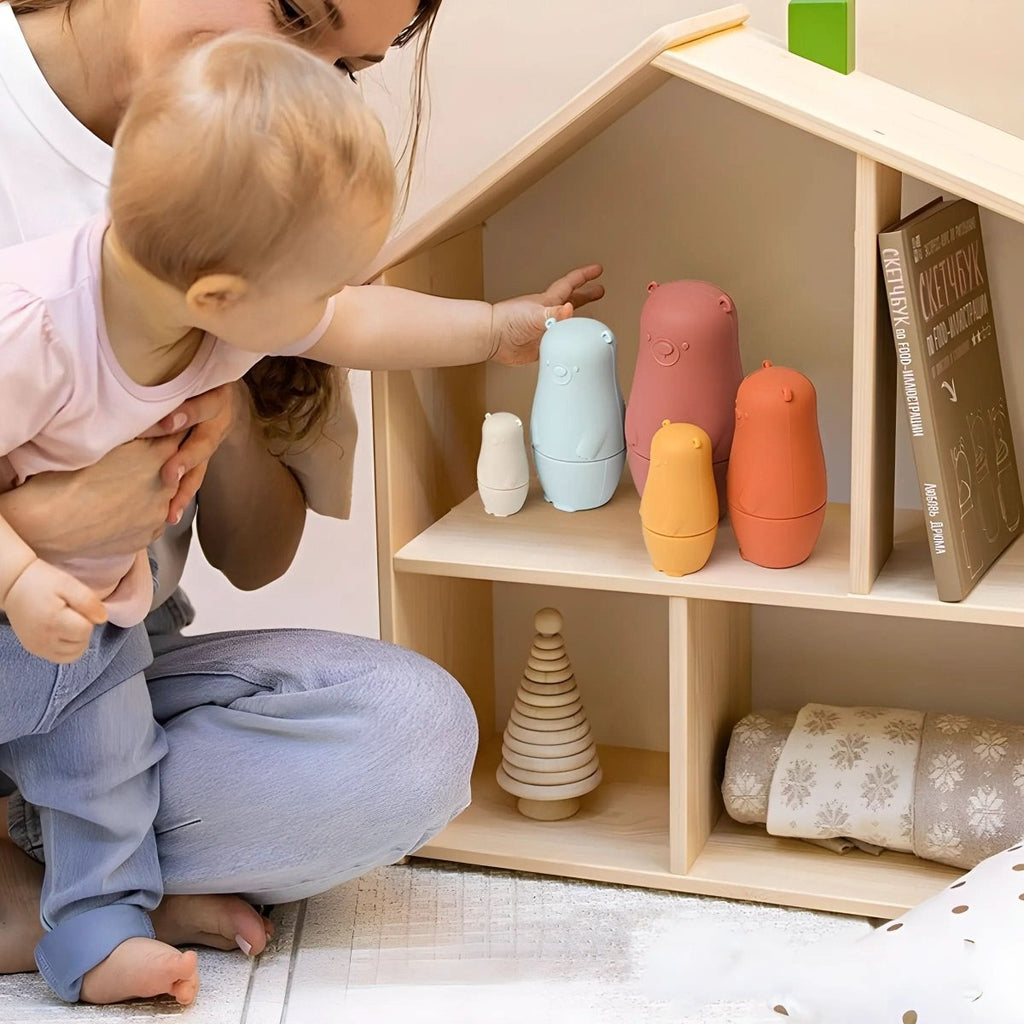 Měkké silikonové matrjošky SoftGlow — stohovatelná sada do sebe zapadajících kroužků