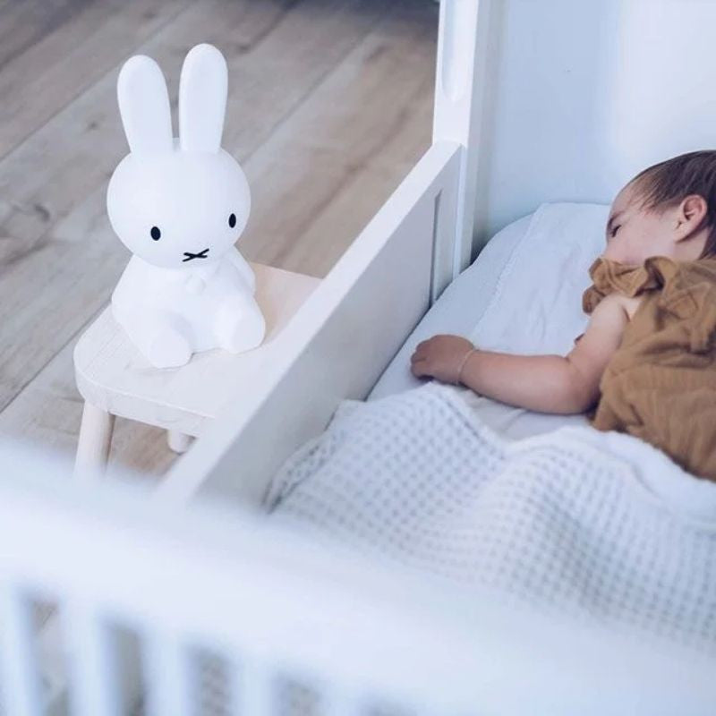 Nyúl dekorációs figura | Ikonikus karakterábrázolás | Euroselle
