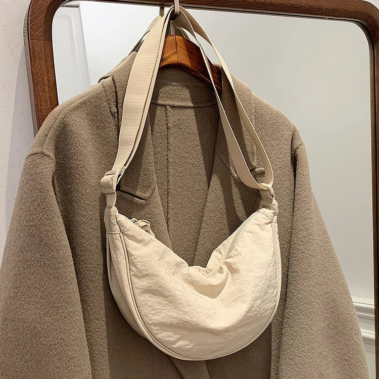 Torebka Haze | Modna torebka typu dumpling do stylowej stylizacji | Euroselle