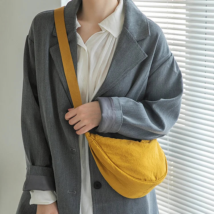 Torebka Haze | Modna torebka typu dumpling do stylowej stylizacji | Euroselle
