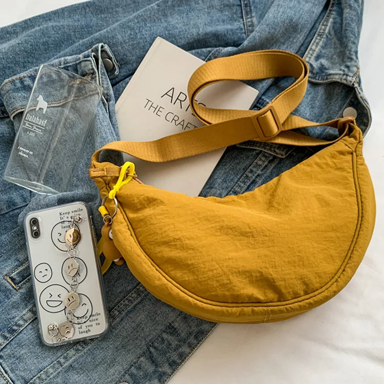 Torebka Haze | Modna torebka typu dumpling do stylowej stylizacji | Euroselle