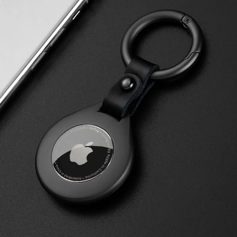 Vysoce kvalitní ochranné pouzdro z kůže a kovu na přívěsek pro Apple AirTagy | Euroselle