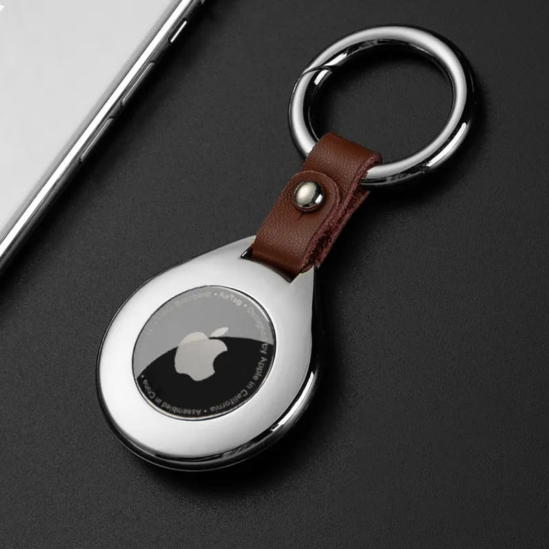 Vysoce kvalitní ochranné pouzdro z kůže a kovu na přívěsek pro Apple AirTagy | Euroselle