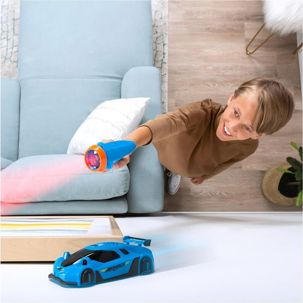 Auto telecomandata per bambini che scala le pareti con controllo laser | Euroselle