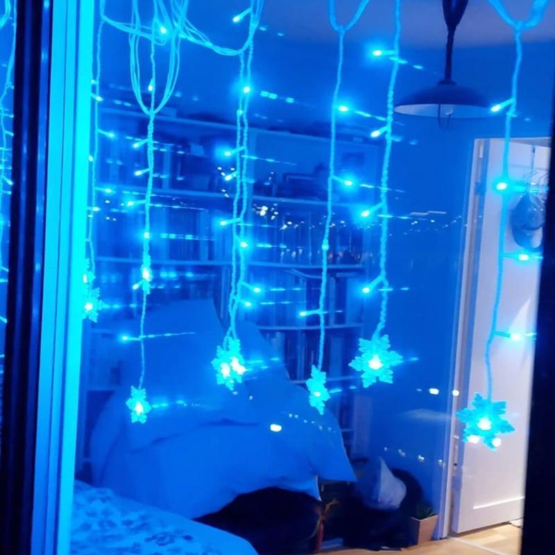 Schneeflocken-LED-Lichtervorhang für jeden Raum | Euroselle
