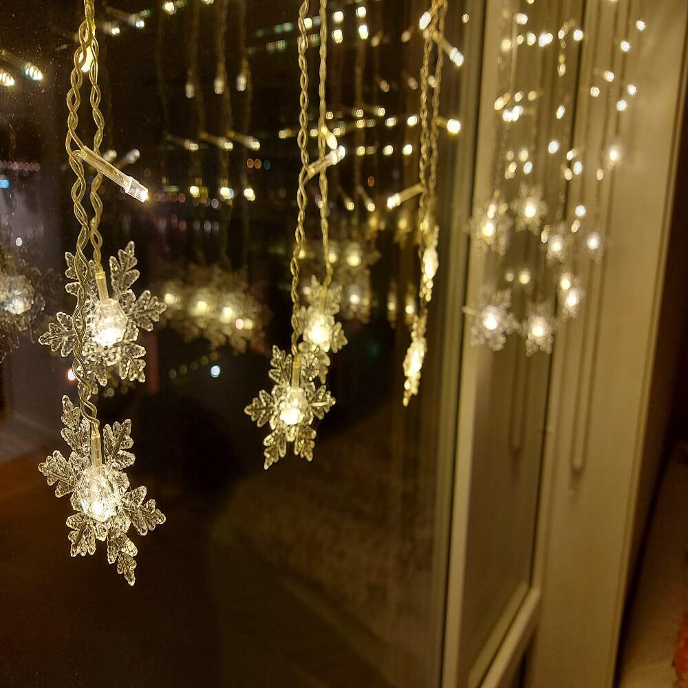 Schneeflocken-LED-Lichtervorhang für jeden Raum | Euroselle