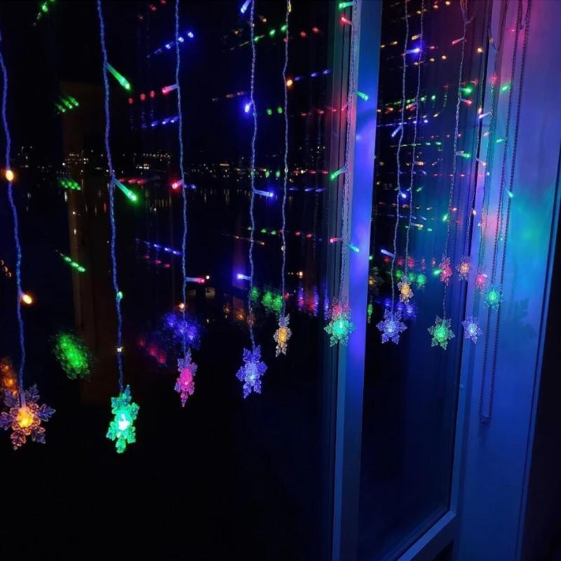 Schneeflocken-LED-Lichtervorhang für jeden Raum | Euroselle