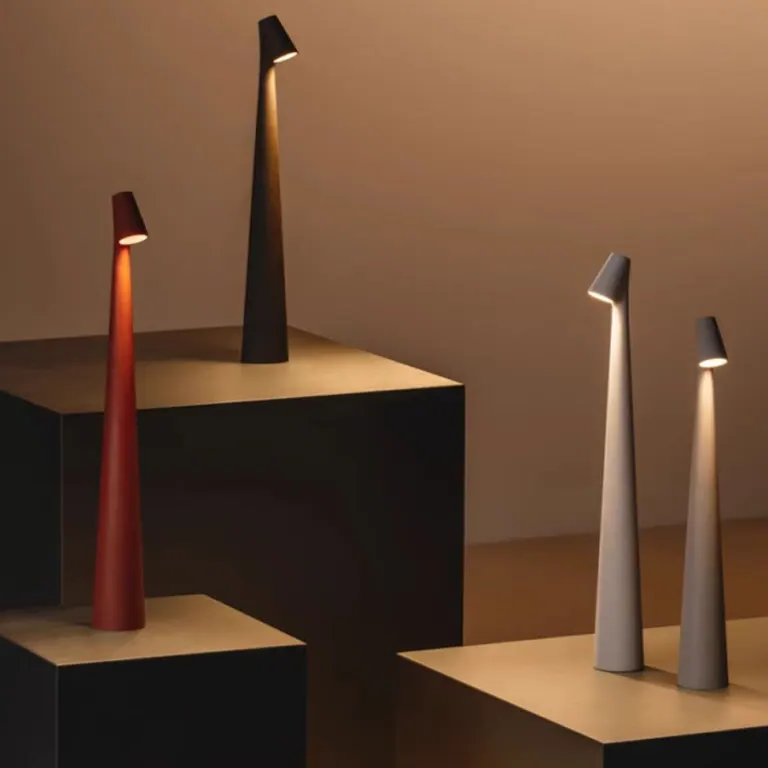 Náladové světlo v nordickém minimalistickém designu | Bezdrátové | LED | Lampa na čtení | Jídelní lampa | Euroselle