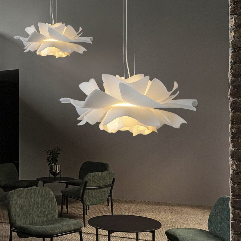 Stor, hvid akryllysekrone med blomstermotiv — 31 in, klar til LED-belysning