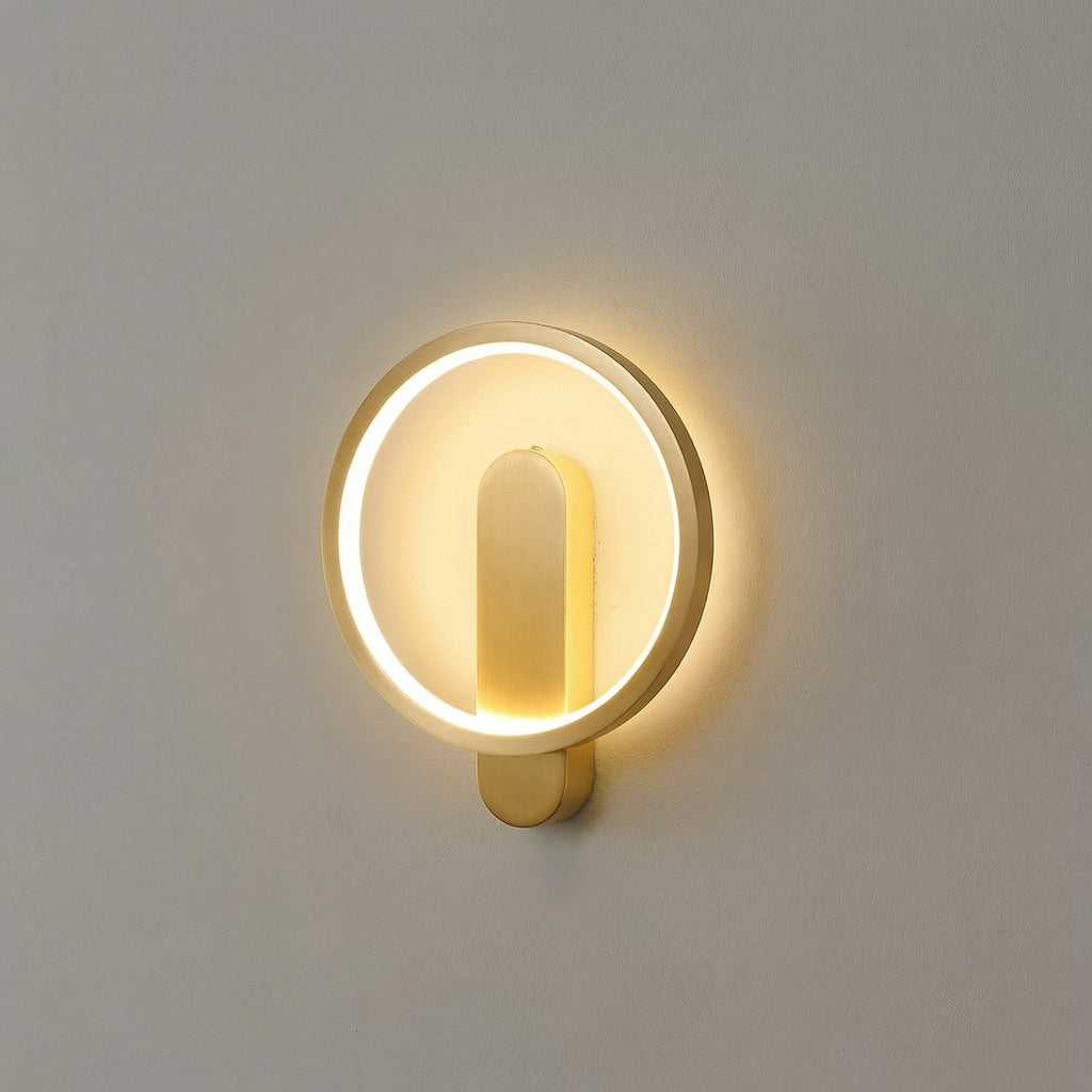 圆形铜制 LED 壁灯 — 几何圆环与垂直装饰