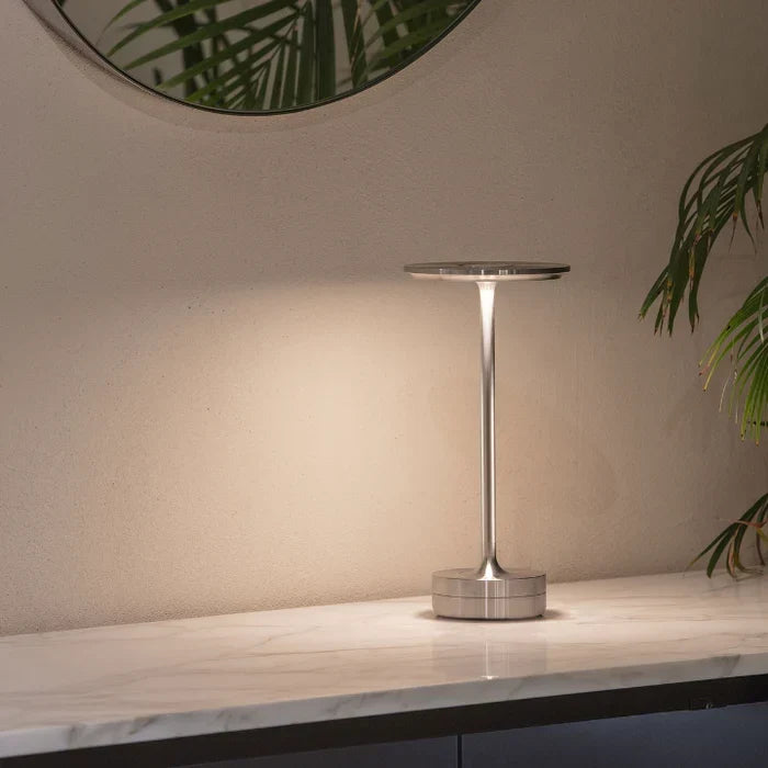 Dobíjecí kovová LED stolní lampa IP66 — dotykové ovládání, 4 úrovně