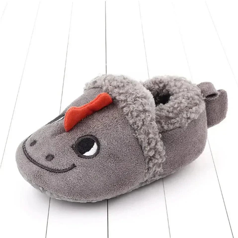 CozyTreads sklisikre tøfler for babyer — SnugPaws-design, såler med sikkert grep