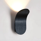 Gebürstete Metall Wandleuchte – Elegantes minimalistisches Design für stilvolle Räume | Euroselle