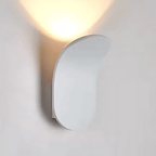 Gebürstete Metall Wandleuchte – Elegantes minimalistisches Design für stilvolle Räume | Euroselle