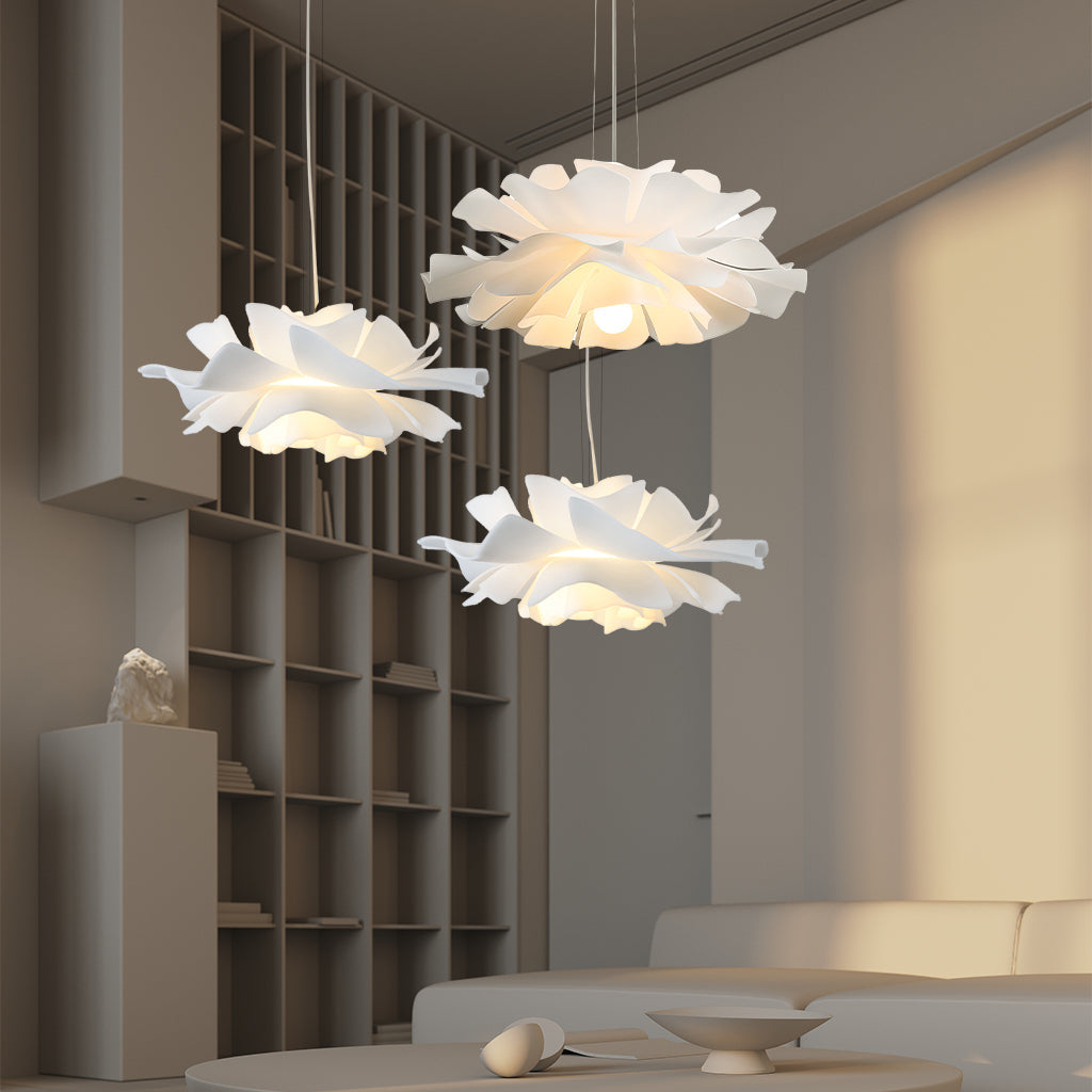 Deckenleuchte aus mehrschichtigem Acryl und Metall, weißes Blumendesign