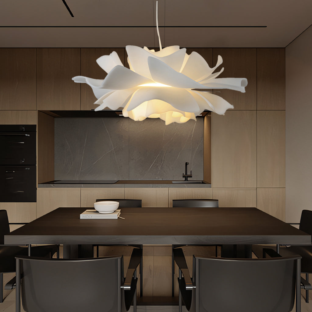 Deckenleuchte aus mehrschichtigem Acryl und Metall, weißes Blumendesign