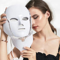 LED-Lichttherapiemaske fürs Gesicht — mehrfarbige Photonen, Anti-Aging, Fernbedienung