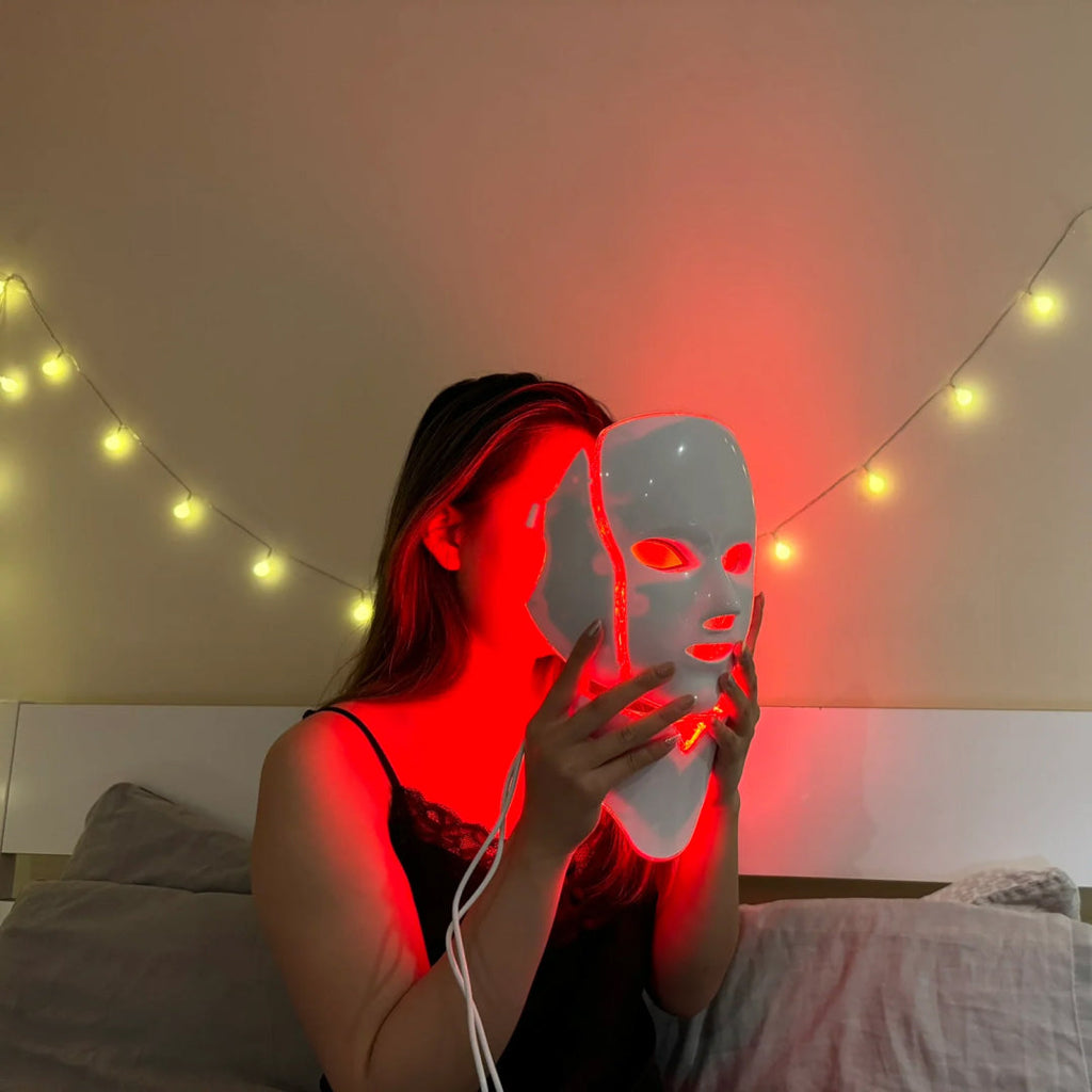 LED-Lichttherapiemaske fürs Gesicht — mehrfarbige Photonen, Anti-Aging, Fernbedienung