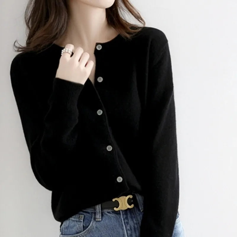 Lyria Cashmere Cardigan Soft Knit for Spring and Autumn | Euroselle