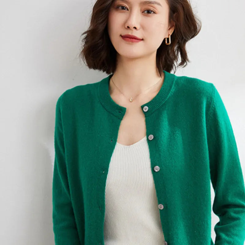 Lyria Cashmere Cardigan Soft Knit for Spring and Autumn | Euroselle