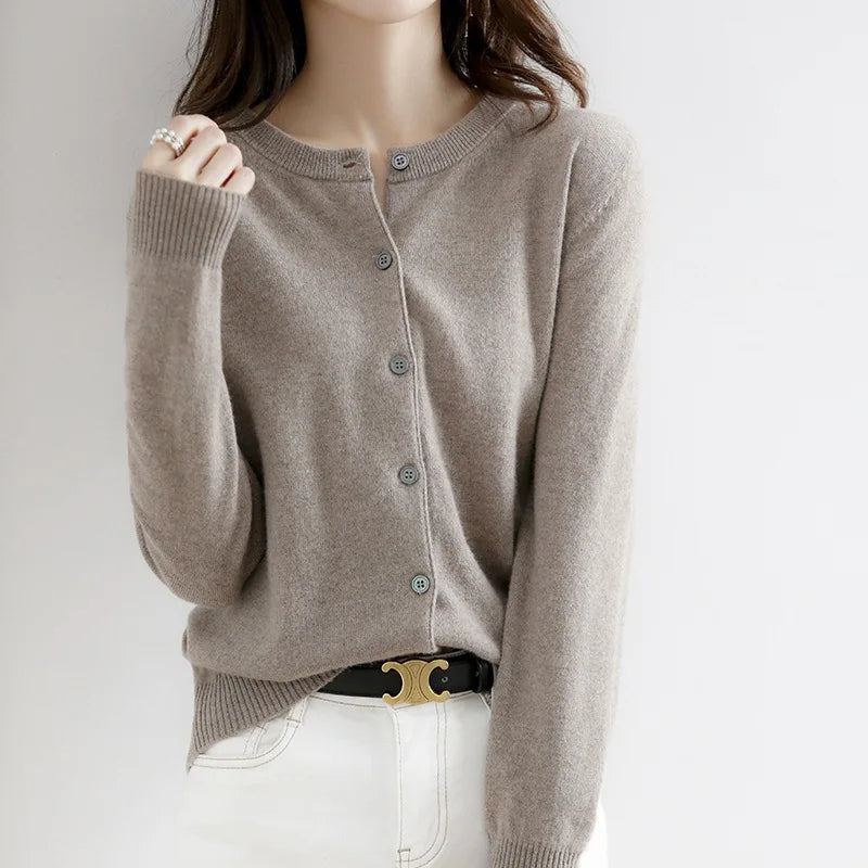 Lyria Cashmere Cardigan Soft Knit for Spring and Autumn | Euroselle
