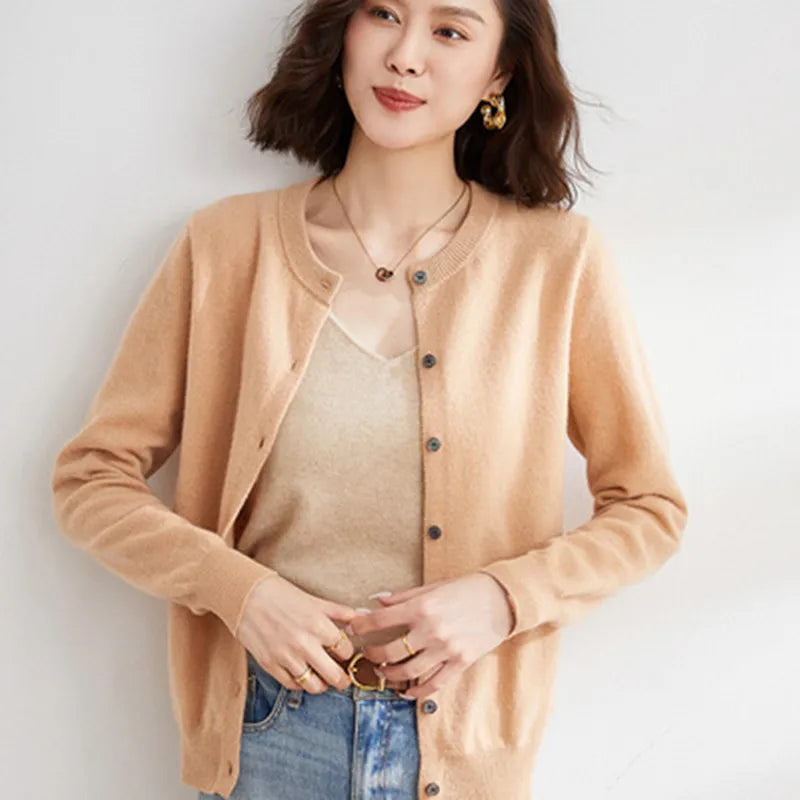 Lyria Cashmere Cardigan Soft Knit for Spring and Autumn | Euroselle