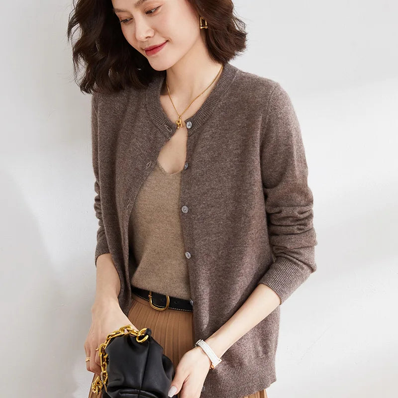 Lyria Cashmere Cardigan Soft Knit for Spring and Autumn | Euroselle