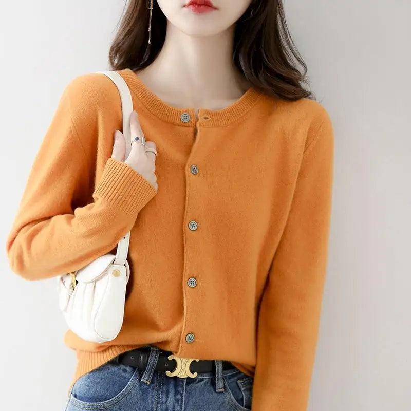 Lyria Cashmere Cardigan Soft Knit for Spring and Autumn | Euroselle