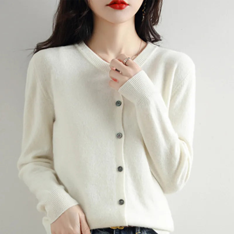 Lyria Cashmere Cardigan Soft Knit for Spring and Autumn | Euroselle