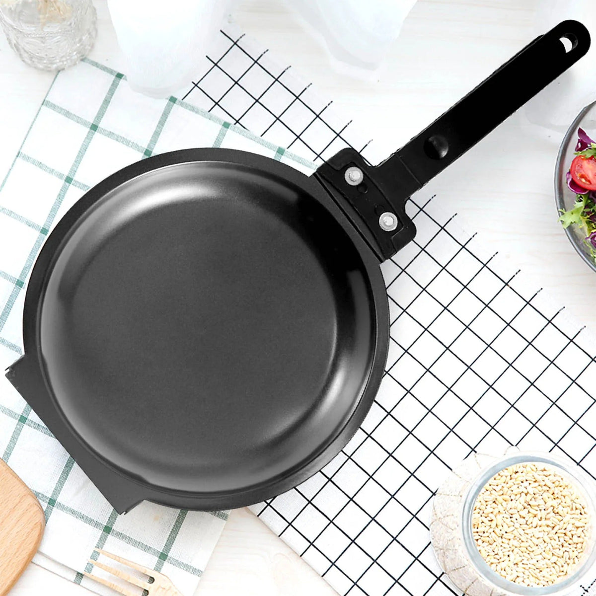 Vendes stekepanne med to sider for omelett, 7.5 tommer, klebefri eggpanne i rustfritt stål med lukket vendemekanisme, for raske frokostmåltider på kjøkk