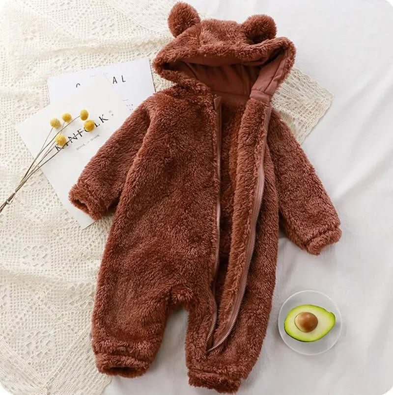 אוברול פלנל CuddleNest — מרקם קטיפתי וחם, גזרה נעימה לכל הגוף