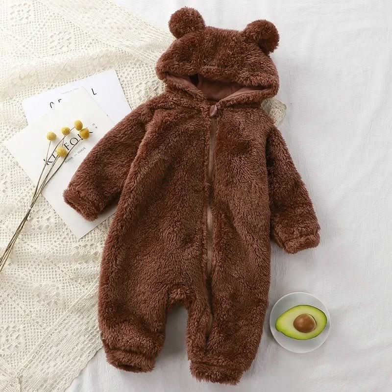 אוברול פלנל CuddleNest — מרקם קטיפתי וחם, גזרה נעימה לכל הגוף