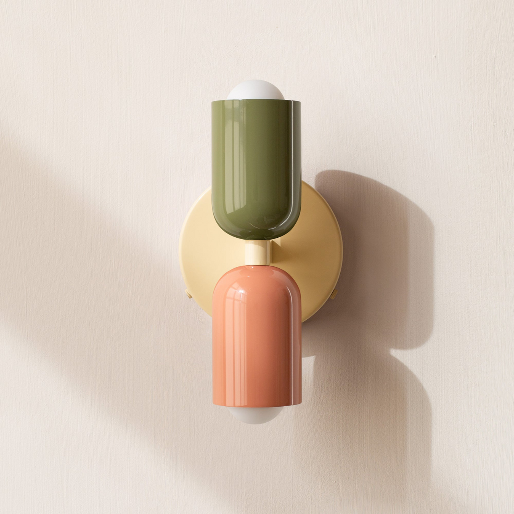 Applique murale moderne du milieu du siècle à deux lumières — Design cylindrique en métal coloré