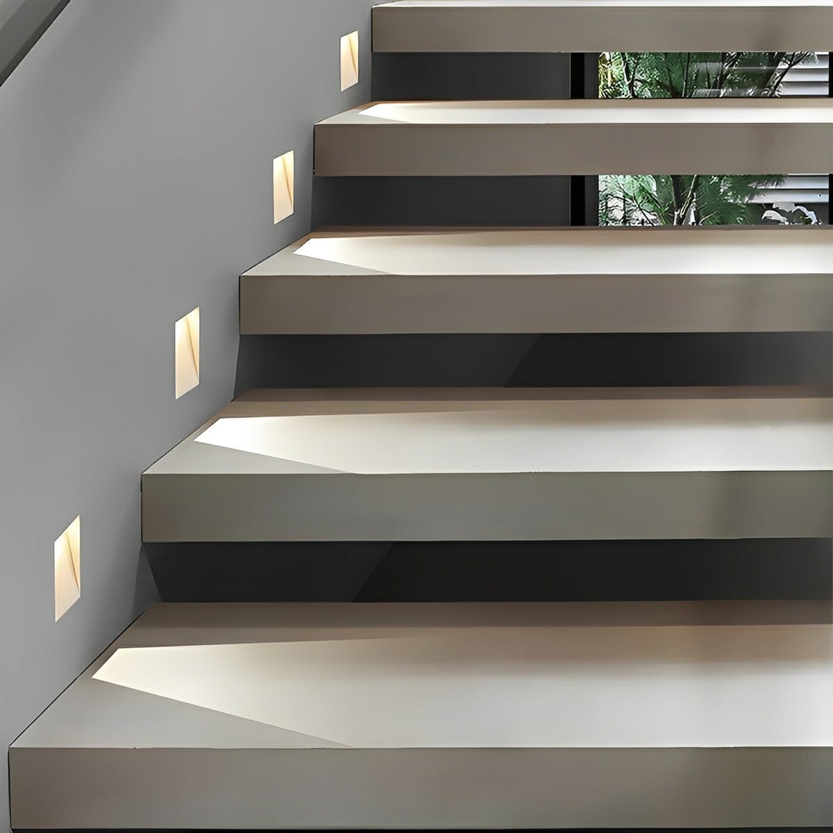 Lampă LED pentru trepte, încastrată, cu senzor de mișcare, din aluminiu alb, 4x1.8x7.9 in