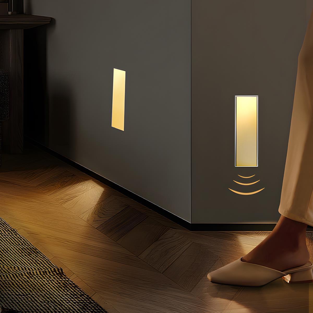 Lampă LED pentru trepte, încastrată, cu senzor de mișcare, din aluminiu alb, 4x1.8x7.9 in