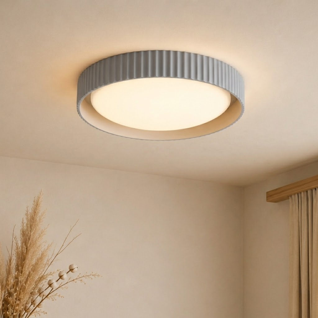 Kulaté žebrované stropní svítidlo z pryskyřice — minimalistický design pro montáž přímo na strop