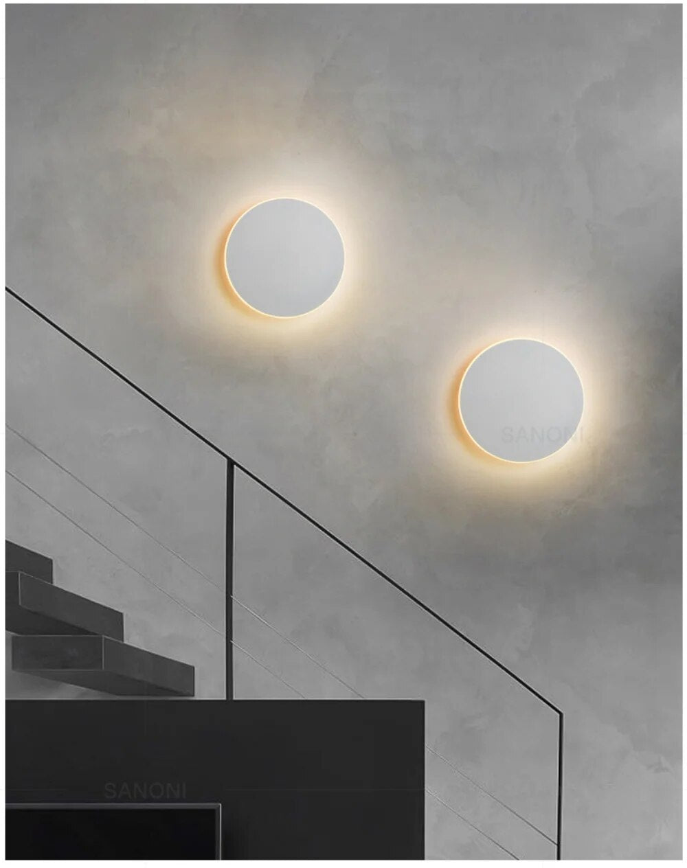 Modern Round LED Wall Lamp with Glossy Effect | Euroselle