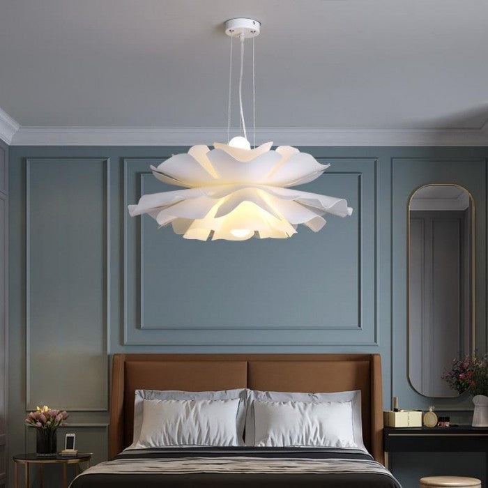 Floralglow - stylish flowers pendant lamp for a chic home look