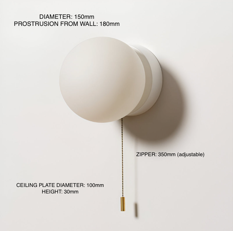 LED-vegglampe – nordisk kule av frostet glass med trekkbryter