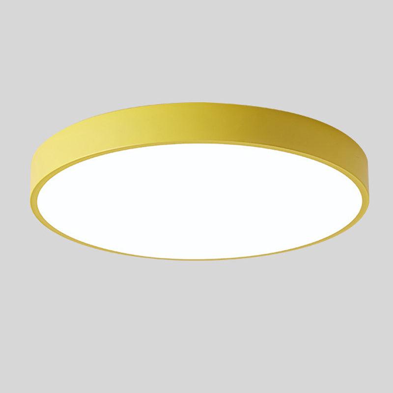 Nowoczesna lampa sufitowa LED przylegająca do sufitu — okrągły klosz z drewnianym akcentem
