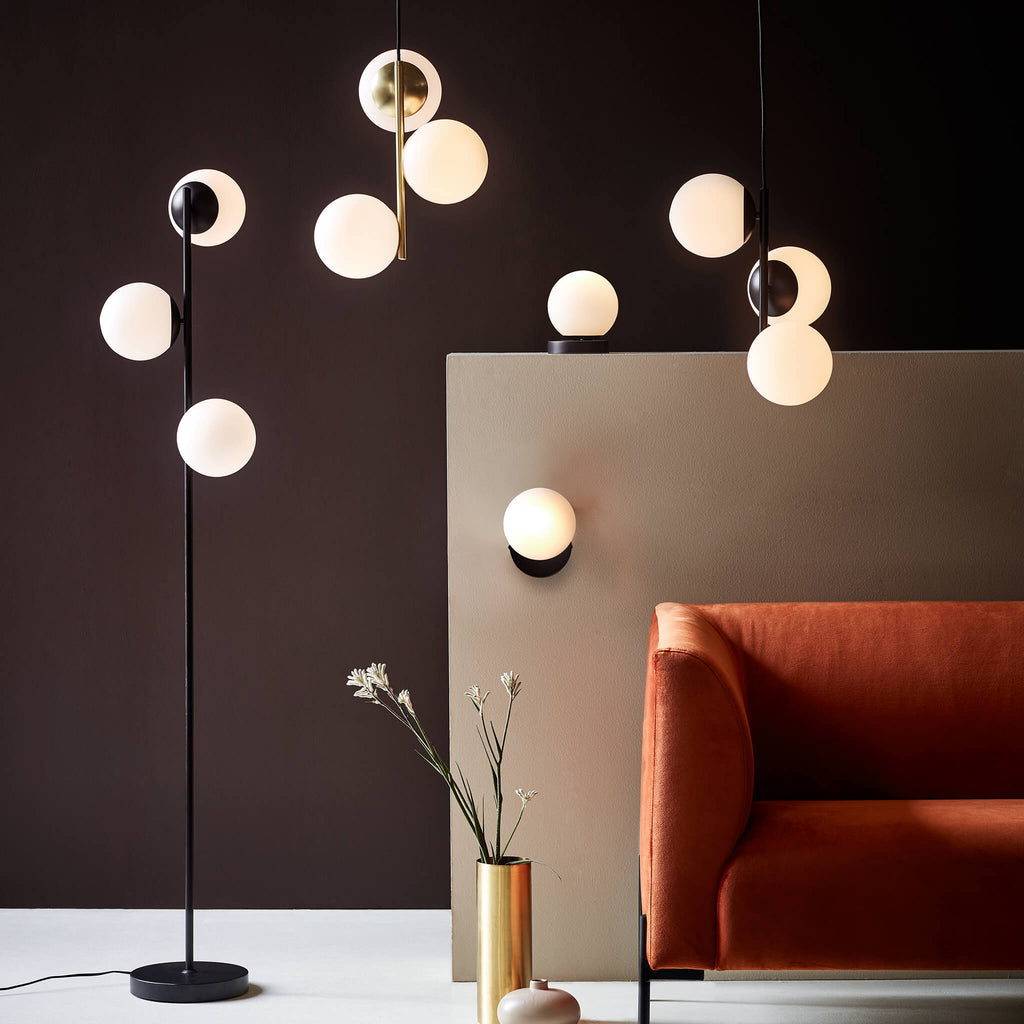 Lilly Pendant Light
