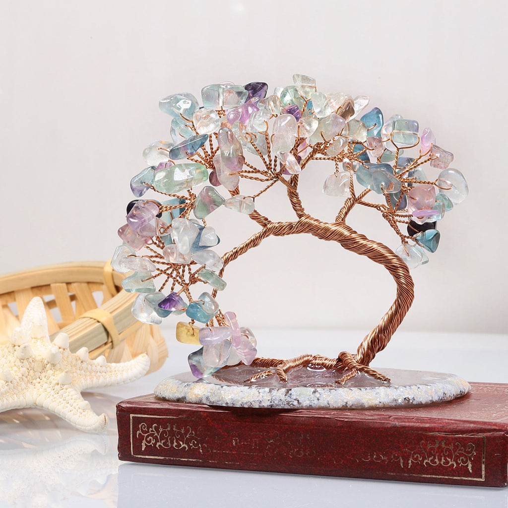 Figurine Arbre de vie en pierre naturelle - œuvre en fil métallique et cristal des chakras
