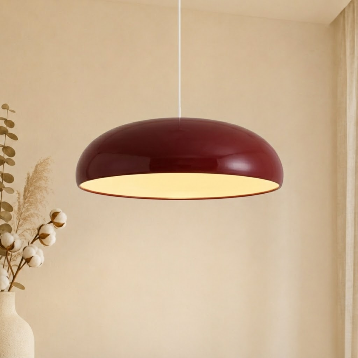 Lampă suspendată tip dom din aluminiu, minimalistă scandinavă — finisaj mat, bază deschisă