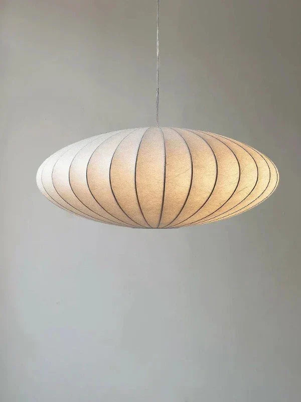 Kristallkrona med tygskärmar, elegant taklampa