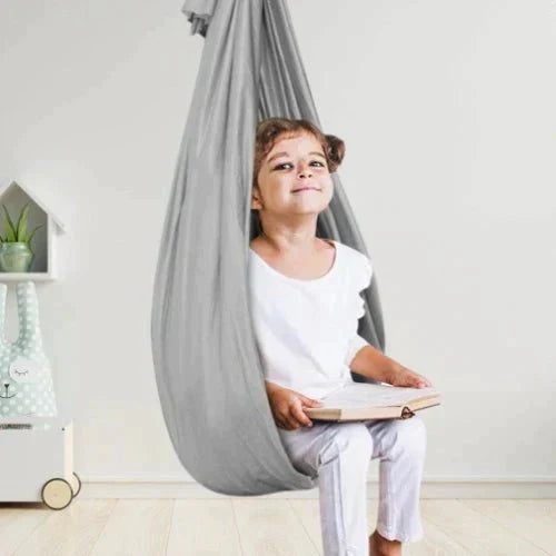 Senzorická houpačka ve tvaru kokonu pro děti – uklidňující houpací křeslo pro soustředění, relaxaci a vnímání vlastního těla – pružná látka, interiérová terapeutická houpačka | Thomler