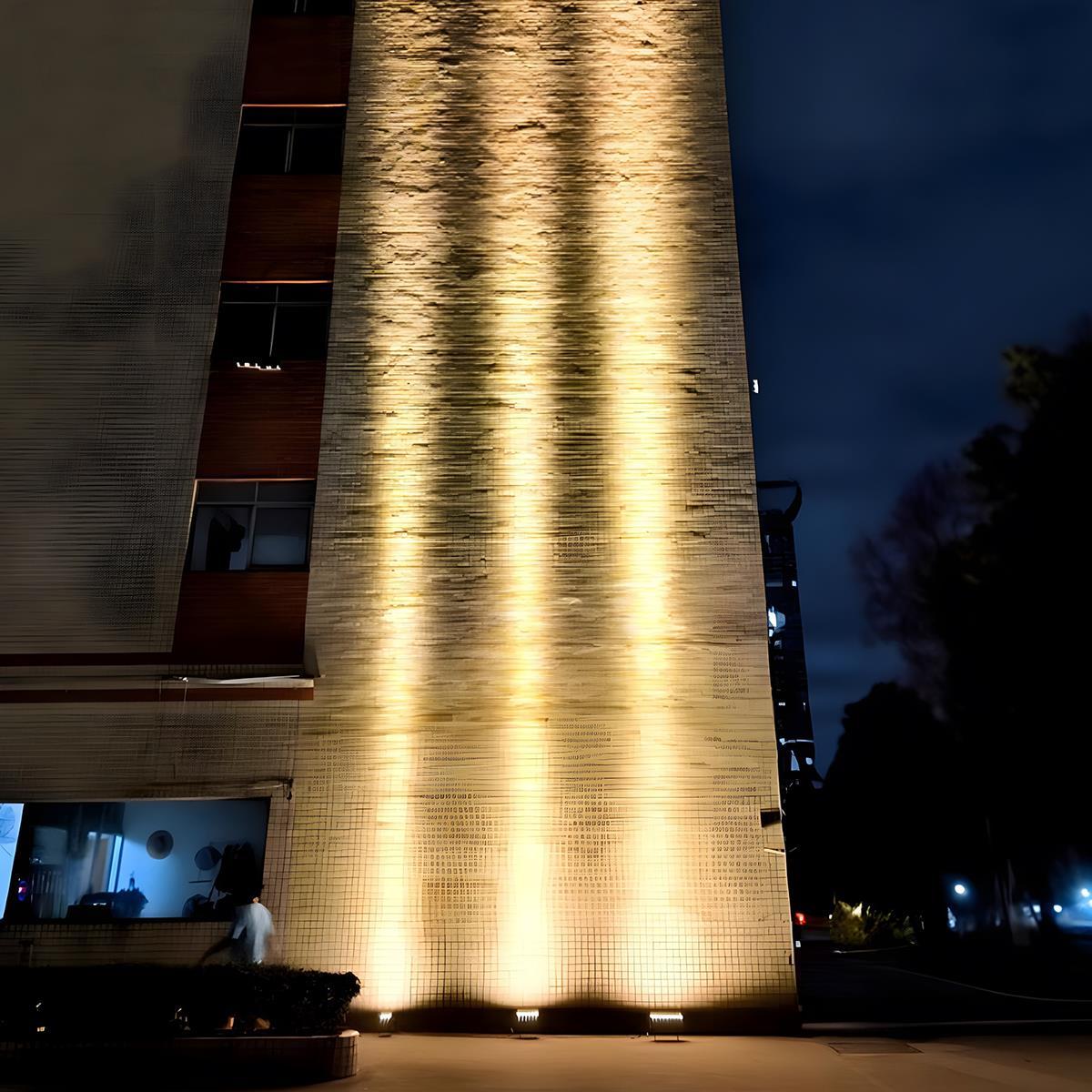 Šedý nastavitelný voděodolný LED reflektor, tlakově litý hliník, 20W-80W