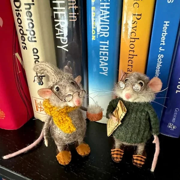 Figurine de souris en laine feutrée faite à la main - décoration pour sapin de Noël